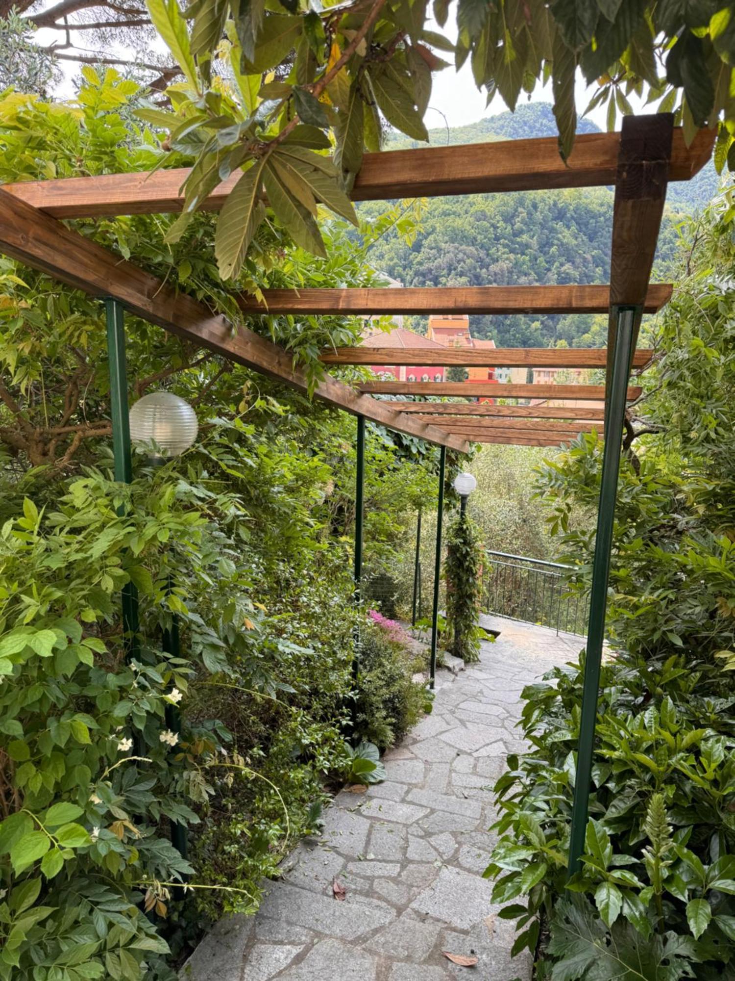 “Da Gio” In Un Antico Borgo Di Genova Génova Exterior foto